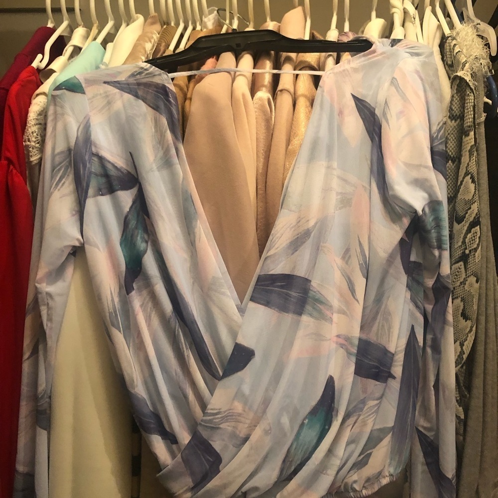 Fabletics long sleeve top - Picture 3 of 4